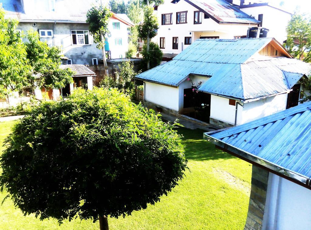 Jeelani Guest House Srinagar (Jammu and Kashmir) Ngoại thất bức ảnh
